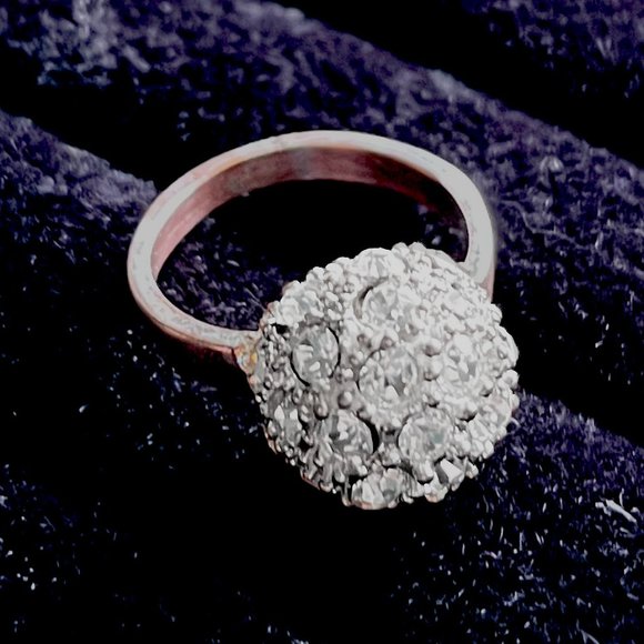 Diamond Cluster Gold Rose Ring - Picture 6 of 6